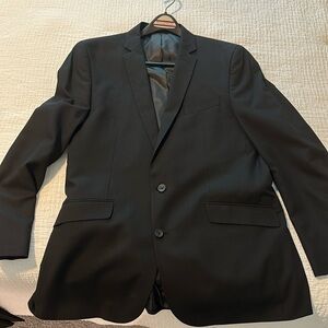 Kenneth Cole men’s black suit 42L